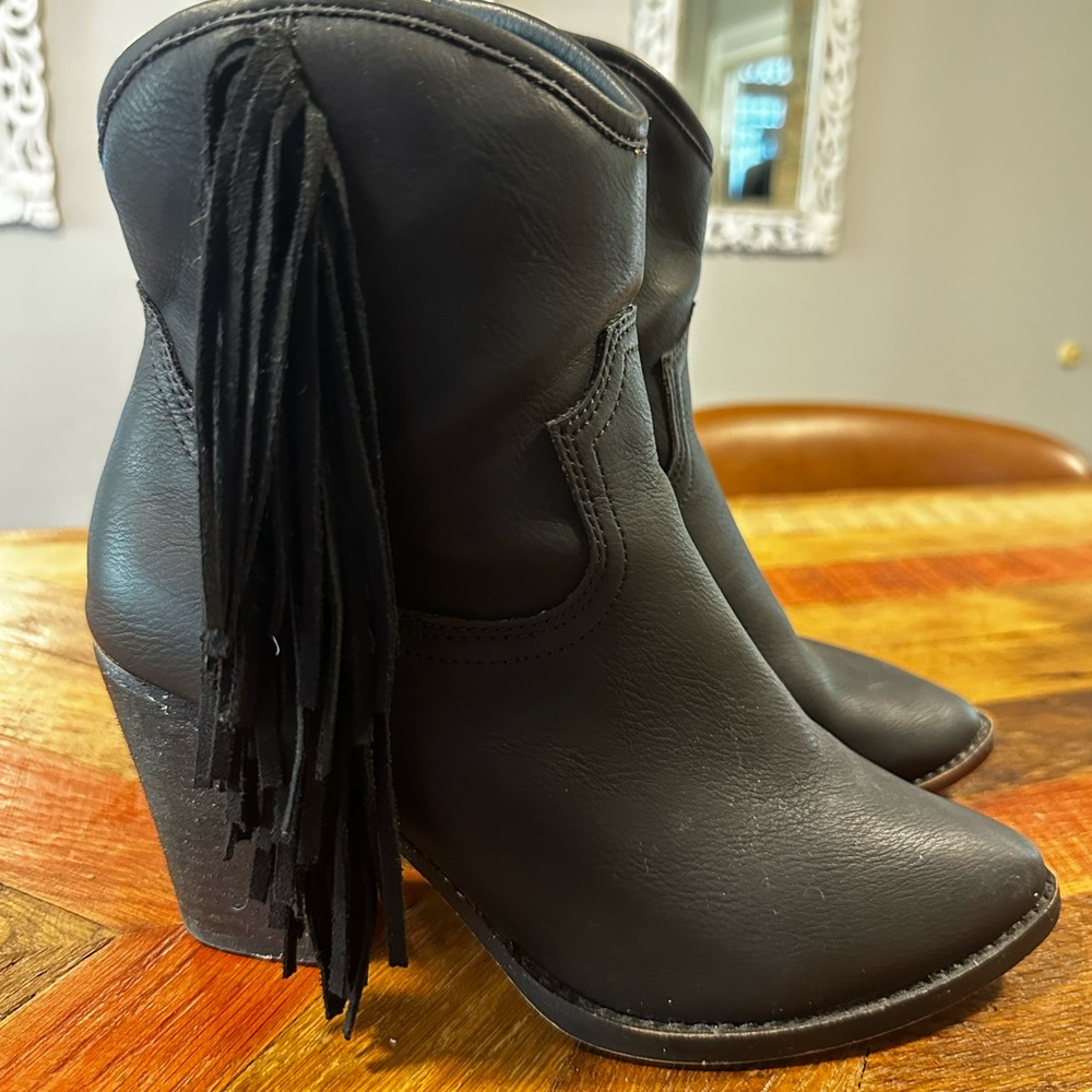 Zigi Soho Black Fringe Heeled Booties